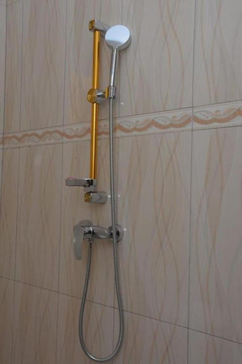 Bathroom 4, Day 2 Day Prime Hotel, Kampala