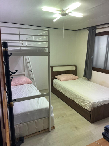 Bedroom 1, Dongming House Guest Room, Eun-pyeong