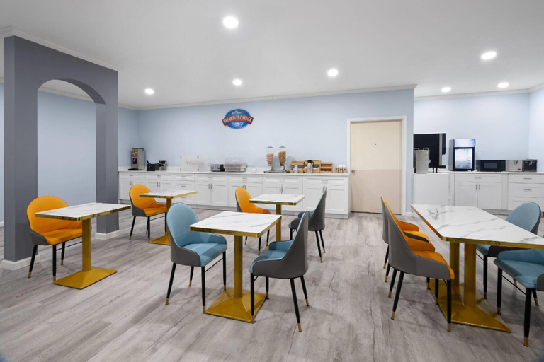 Food & Drinks 5, Baymont By Wyndham Salisbury Md, Wicomico