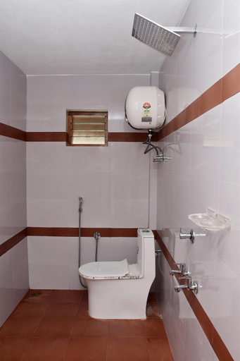 Bathroom 2, KPS Resort, Thanjavur