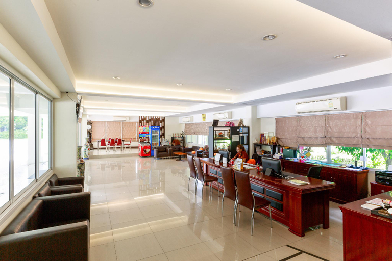 Food & Drinks 4, Dancenter VResotel, Muang Nonthaburi
