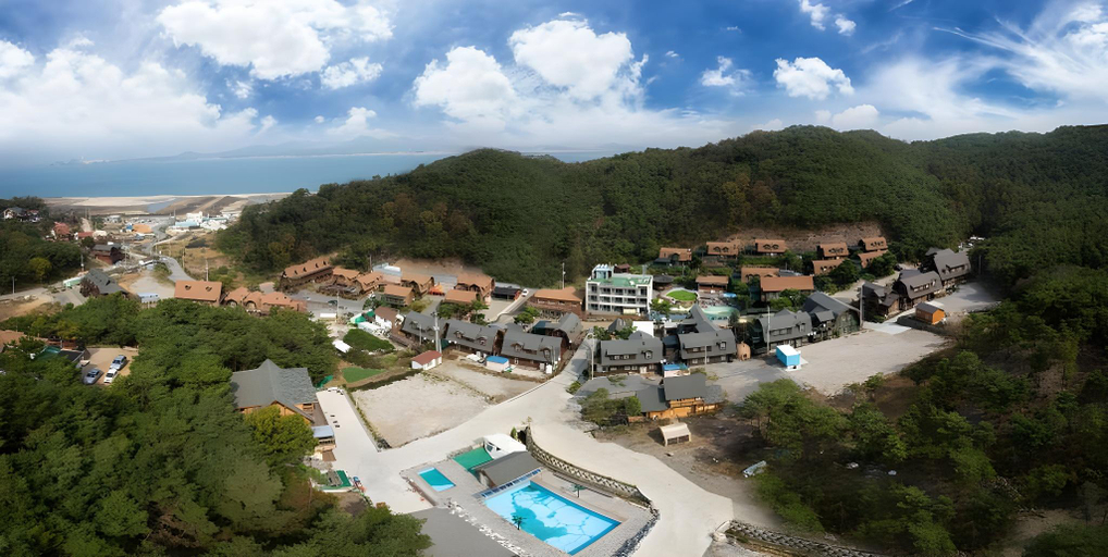 Others 4, Boryeong Rich Valley Pension, Boryeong