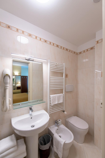 Bathroom 4, Hotel Ambasciata, Venezia