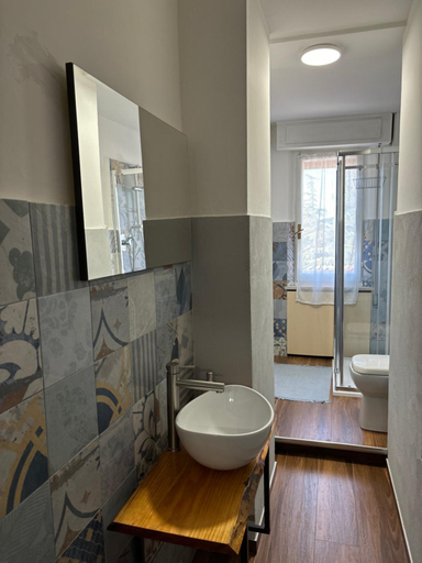 Others 4, Casa Felice, Ancona
