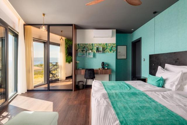 Bedroom 3, Boutique Apartments Vino & More - Infinity Pool - Rooftop -, Podstrana