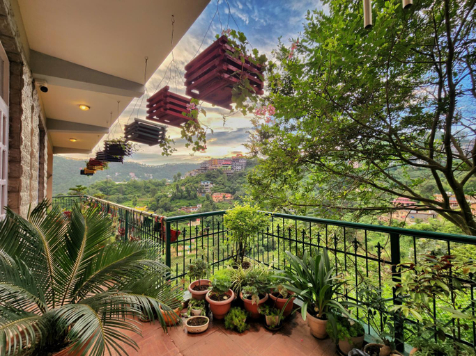 Others 5, Dharampur Cottage, Solan