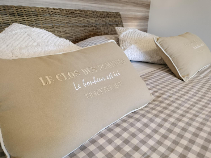 Bedroom 2, Le Clos des pommiers, Calvados