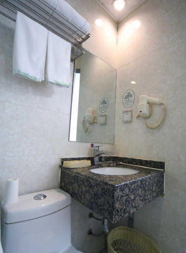Bathroom 3, GreenTree Inn GanSu LanZhou Railway Station, Lanzhou