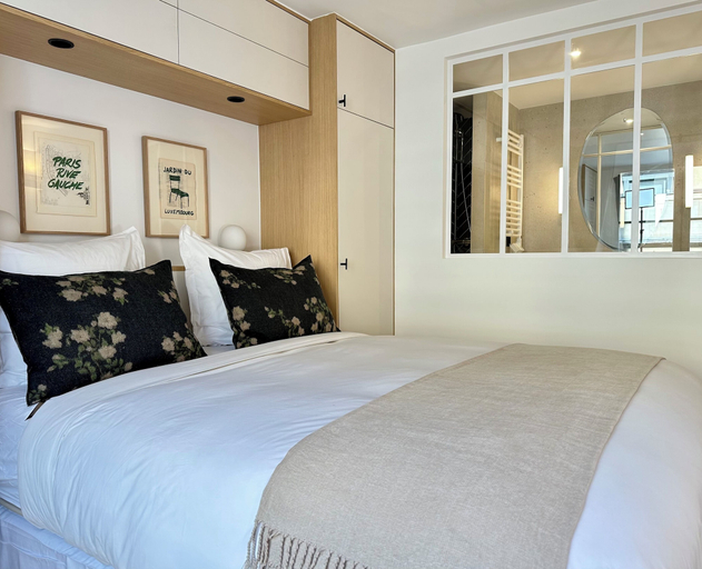 Bedroom 3, CORNEILLE, Paris