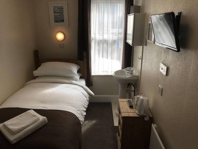 Bedroom 2, Trevellis Bed and Breakfast, Cornwall