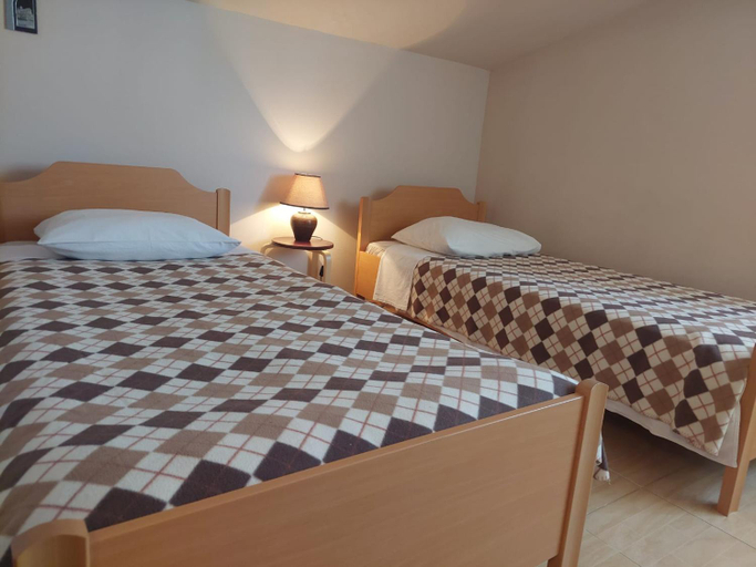 Bedroom 2, Apartments Kodzoman, Šibenik