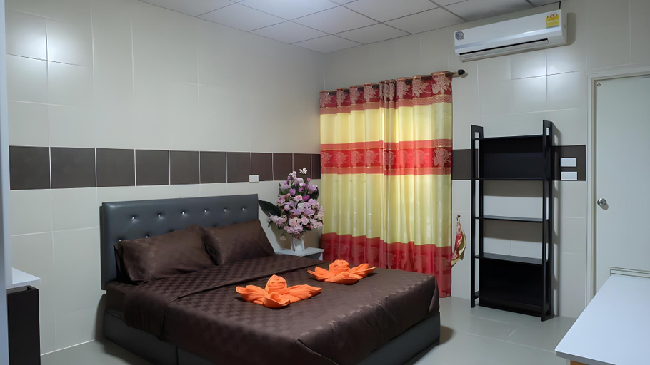 Others 2, D5 Hotel - Mabprachan Branch, Phan Thong