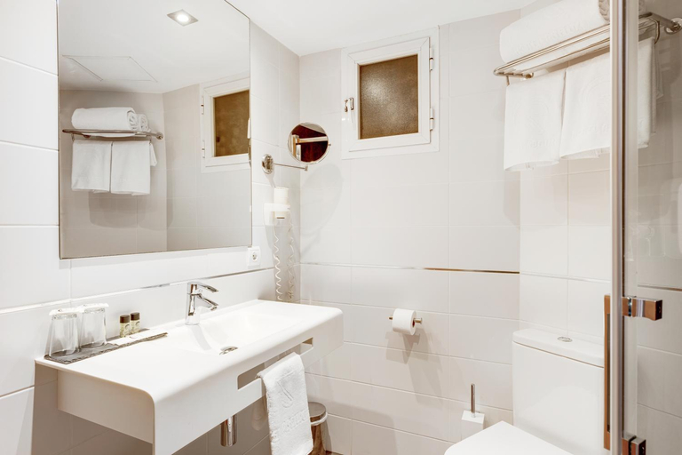 Bathroom 4, Abelux, Baleares