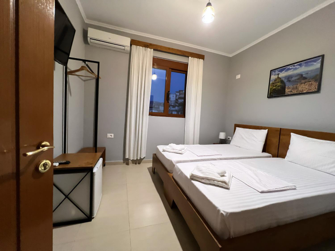 Bedroom 2, Adrian Hotel, Gjirokastrës