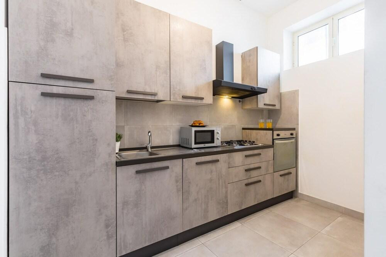 Others 5, FORIA 58 APARTAMENTS, Napoli