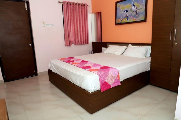 Bedroom 3, Saanvi Resort, Bhavnagar, Bhavnagar
