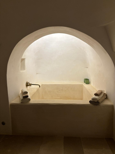 Others 4, Casalento, Brindisi
