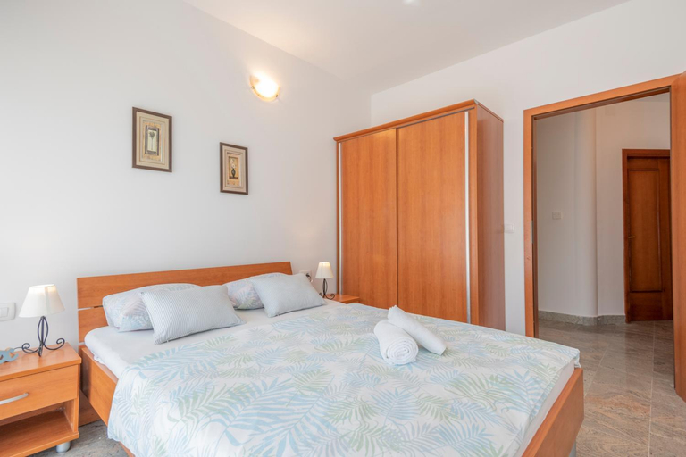 4, Apartments Zvone, Omiš