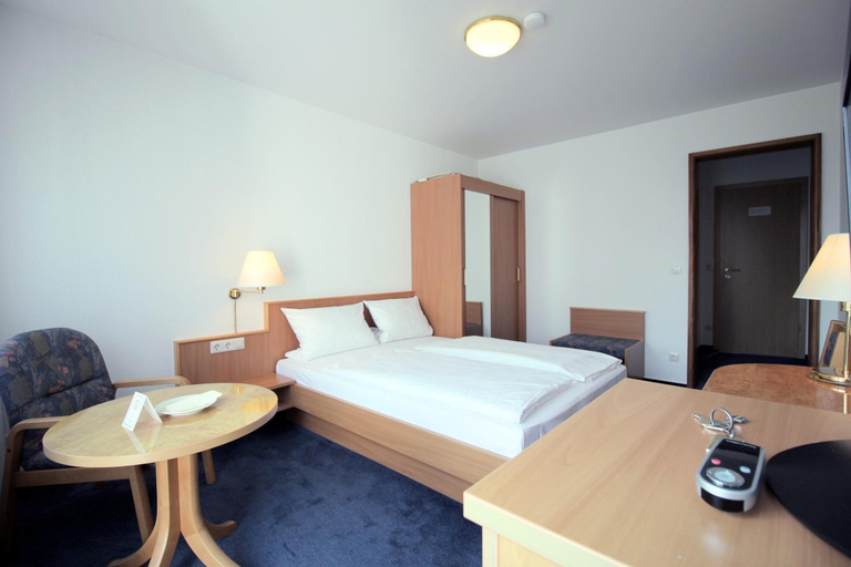 Bedroom 2, Hotel Garni Eden, Bodenseekreis
