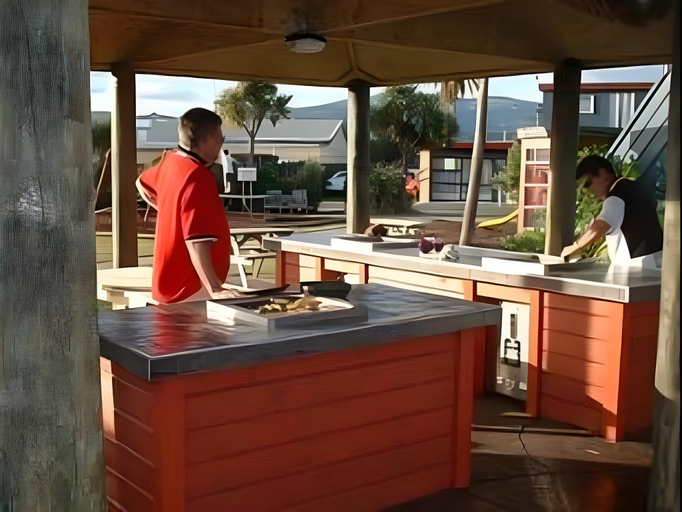 Food & Drinks, Dunedin Holiday Park & Motels, Dunedin