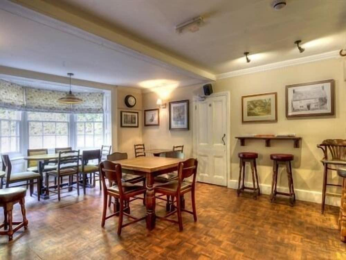 Food & Drinks 4, The Talbot, Dorset