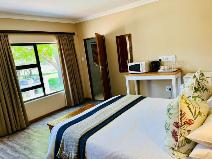 Bedroom 2, Travalia Guest Farm, Central Karoo