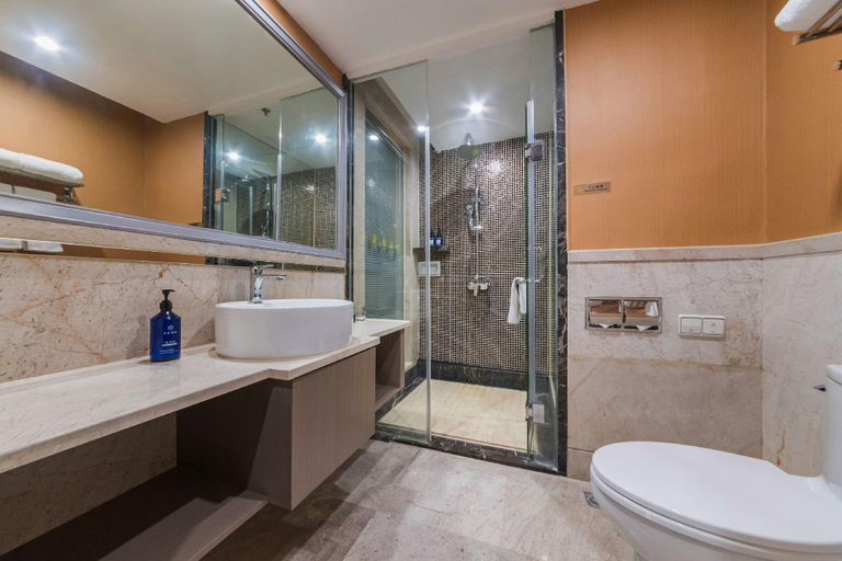Bathroom 3, Starway Hotel Nanchang Honggu Middle Avenue Qiushui Square, Nanchang