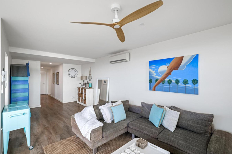 Others 4, Point Grey Apartment 2, Surf Coast - West