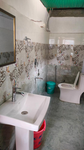 Bathroom, Mother's eco lodge, Kullu
