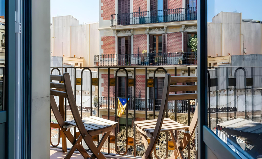 Others 5, Apartment Torrent, Barcelona