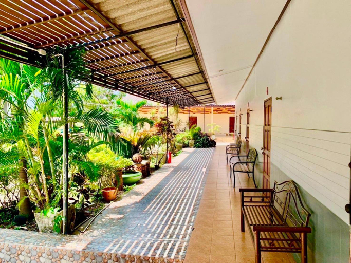 Public Area 2, Baan Kenpoo Resort, Muang Phetchaburi