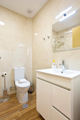 Bathroom 3, Aposentus - CS Trindade Apartments, Porto
