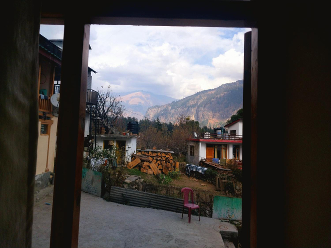 Others 4, Jamming Tree, Kullu