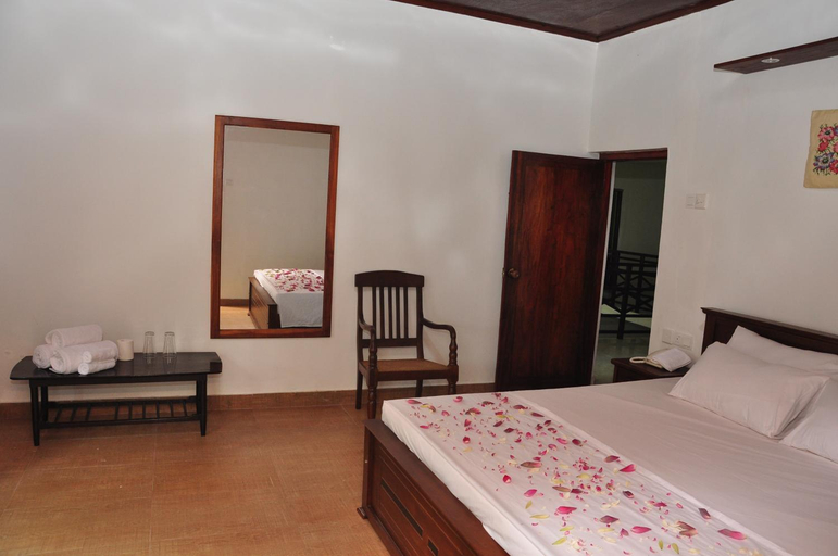 Bedroom 2, Senowin Holiday Resort, N. Palatha East
