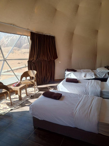 Bedroom 2, Amber Luxury Camp, Quaira