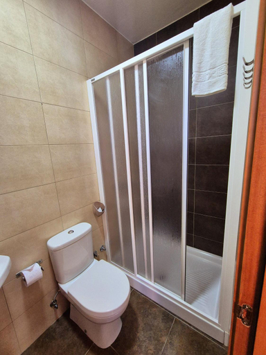 Bathroom 1, Albergue Rectoral San Mamede da Pena EXCLUSIVE FOR PILGRIMS, A Coruña