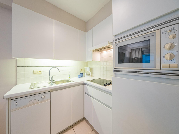 Others 5, Well-maintained apartment with sea view, West-Vlaanderen