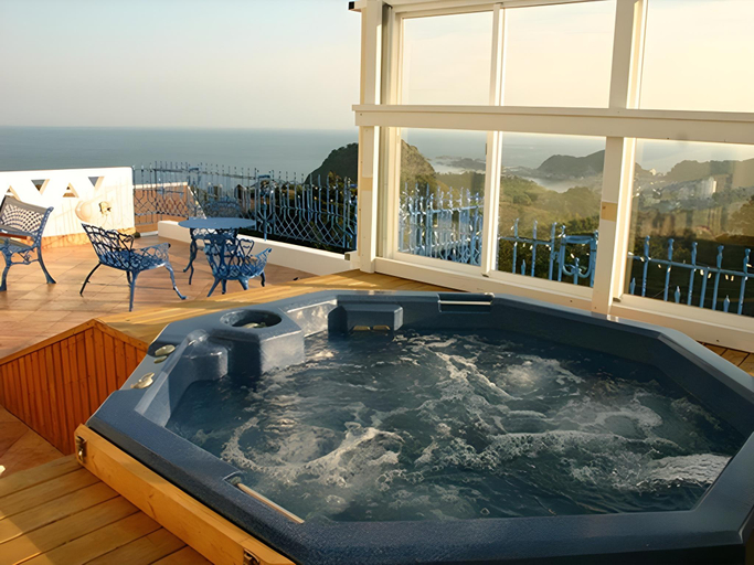 Sport & Beauty 4, Arabian Art Hotel & Gallery, Kamogawa