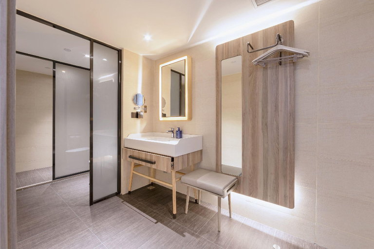Bathroom 3, Hanting Hotel Yantai Beijing Middle Road International Exhibition Center, Yantai