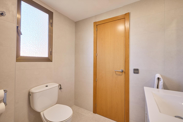 Bathroom 5, Isla del Sol, Baleares