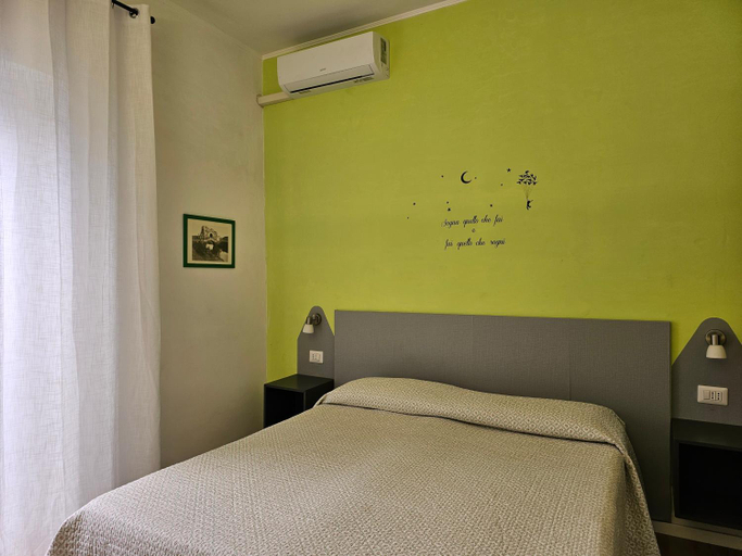 Bedroom 4, L'arancio B&B, Roma