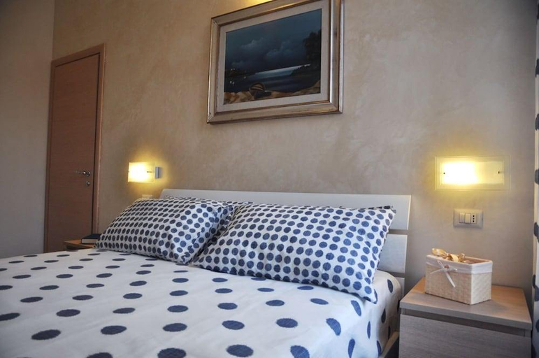 Bedroom 2, Bed & Breakfast Agli Horti Sallustiani, Rome