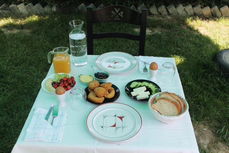 Food & Drinks 4, Guest house Adi, Beratit