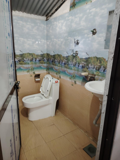 Bathroom, Ecopark Homestay, Narayani