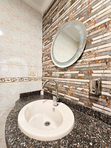 Bathroom 3, Afnan Cairo Airport, An-Nuzhah