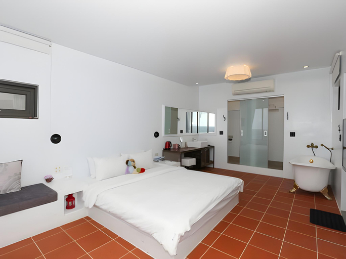Bedroom 3, Sea Shore Hotel, Pingtung