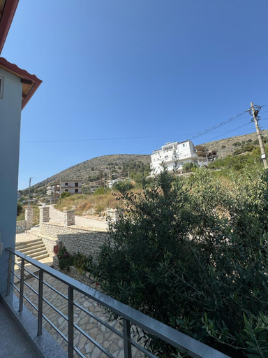 Others 4, Adem Hillcrest Apartments, Sarandës
