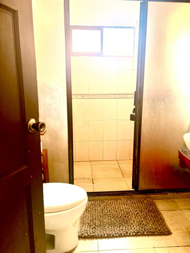 Others 5, Homestay, Aguirre