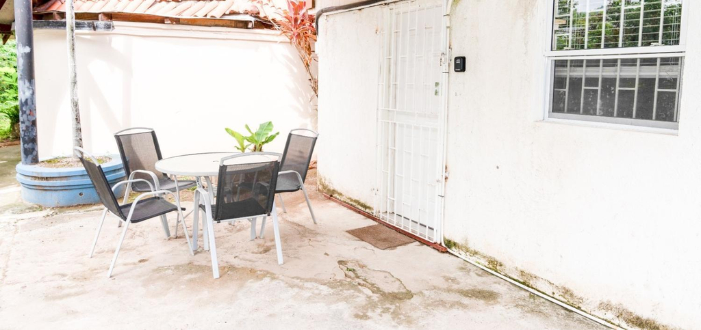 2, Mona Cottage