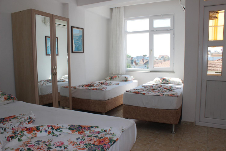 Bedroom 4, Aydın Motel, Marmara